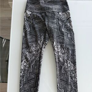 Lululemon Athletica Geometric Black and White Leggings